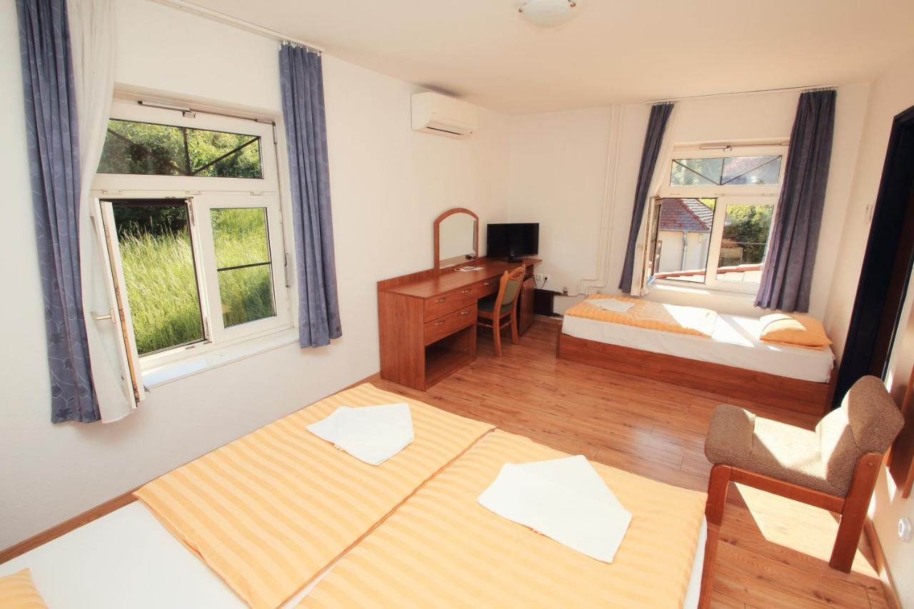 Aquilo Hotel Panorama Tihany Exterior photo