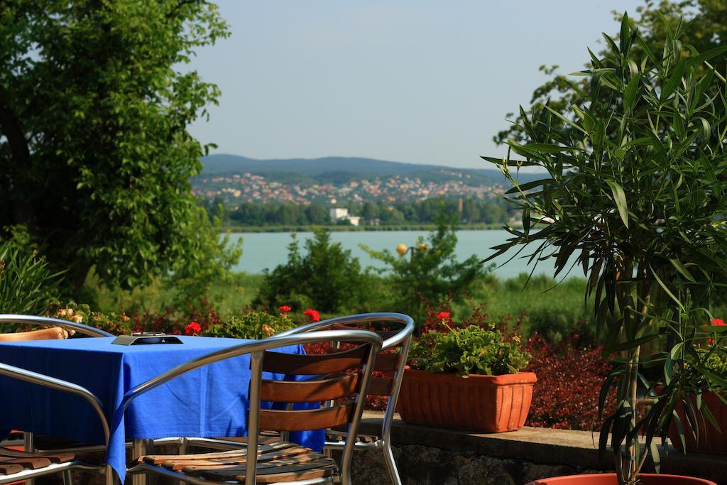 Aquilo Hotel Panorama Tihany Exterior photo